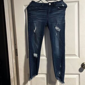 Kancan distressed skinny jeans. Blue color size 5/26